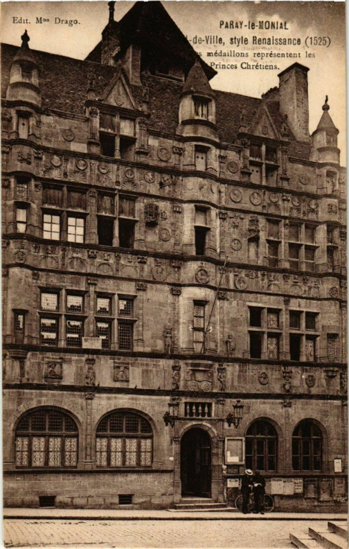 Carte postale ancienne Paray le Monial Hotel de Ville, style Renaissance France à Paray-le-Monial