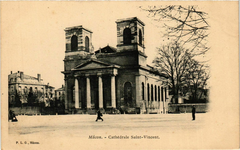 Carte postale ancienne Macon Cathedrale Saint-Vincent France à Mâcon