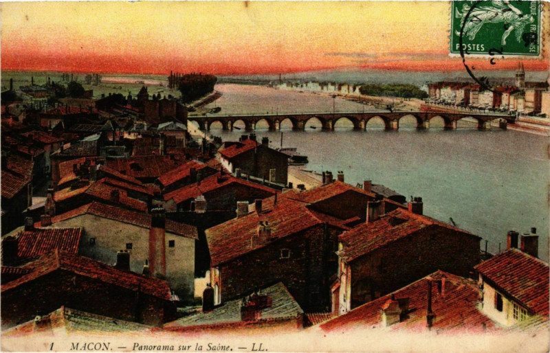Carte postale ancienne Macon Panorama sur la Saone France à Mâcon