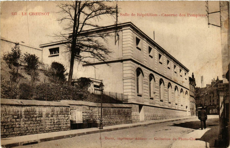 Carte postale ancienne Le Creusot Salle de Repetition France au Creusot