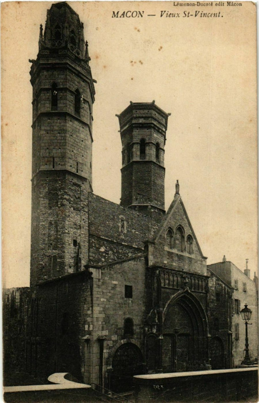 Carte postale ancienne Macon Le Vieux St.Vincent France à Mâcon