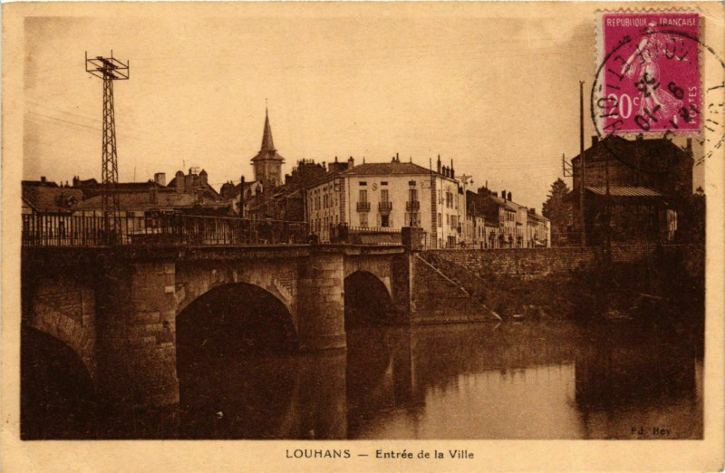 Carte postale ancienne Louhans Entree de la Ville France à Louhans