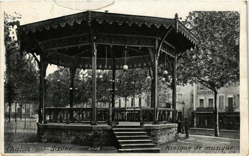 Carte postale ancienne Chalon sur Saone Kiosque de musique France