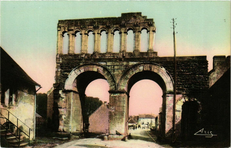 Carte postale ancienne Autun La Porte d'Arroux France à Autun