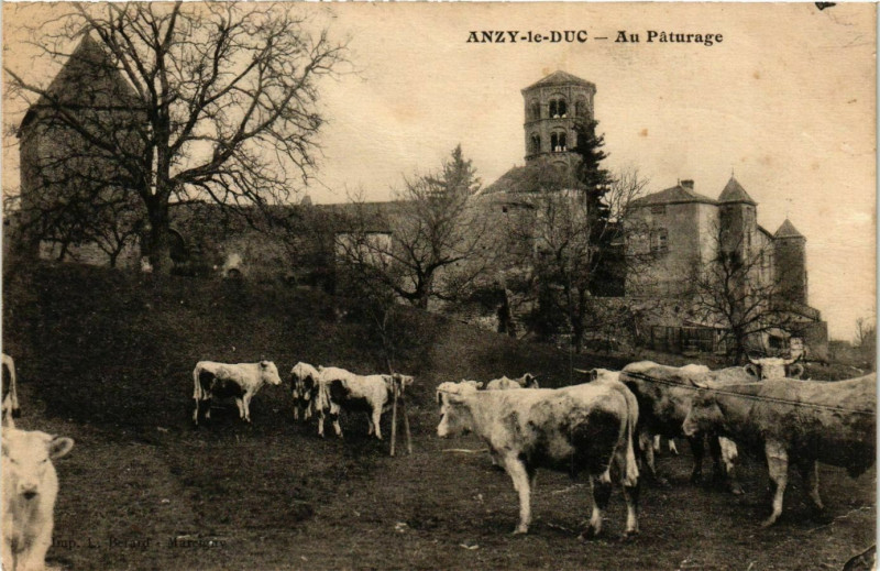 Carte postale ancienne Anzy le Duc Au Paturage France à Anzy-le-Duc