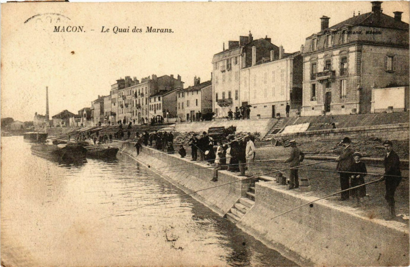 Carte postale ancienne Macon Le Quai des Marans France à Mâcon
