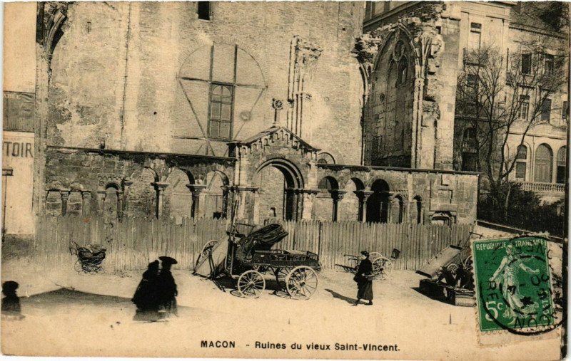Carte postale ancienne Macon Ruines du vieux Saint-Vincent France à Mâcon