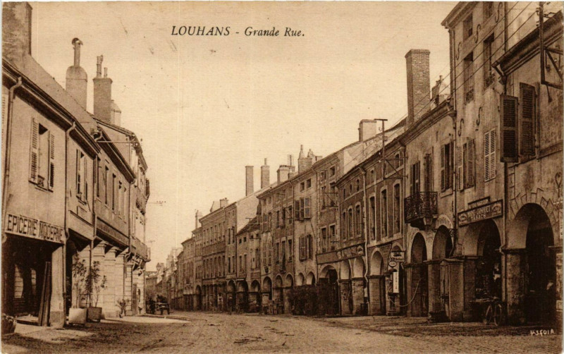 Carte postale ancienne Louhans Grande Rue France à Louhans
