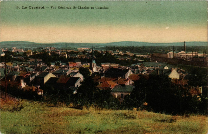 Carte postale ancienne Le Creusot Vue Generale Saint-Charles et Chamiau France au Creusot