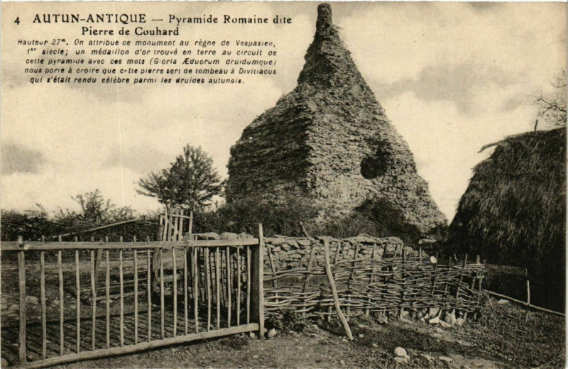 Carte postale ancienne Autun Pyramide Romaine dite Pierre de Couhard France à Autun