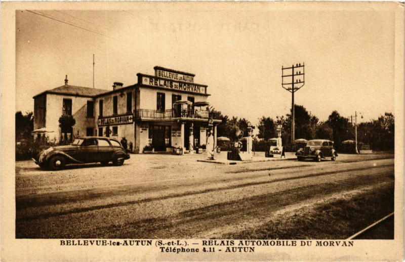 Carte postale ancienne Autun Relais Automobile du Morvan France à Autun