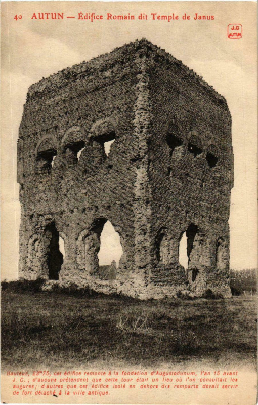 Carte postale ancienne Autun Edifice Romain dit Temple de Janus France à Autun