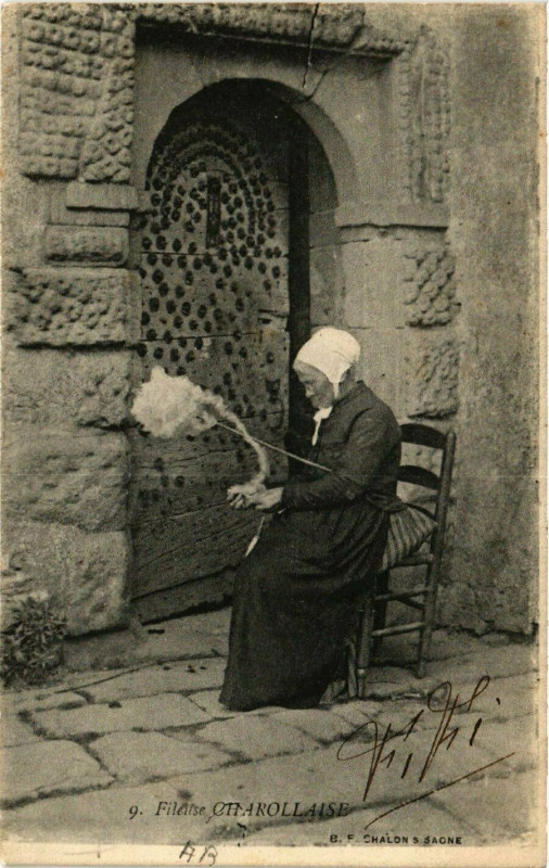 Carte postale ancienne Fileuse Charollaise