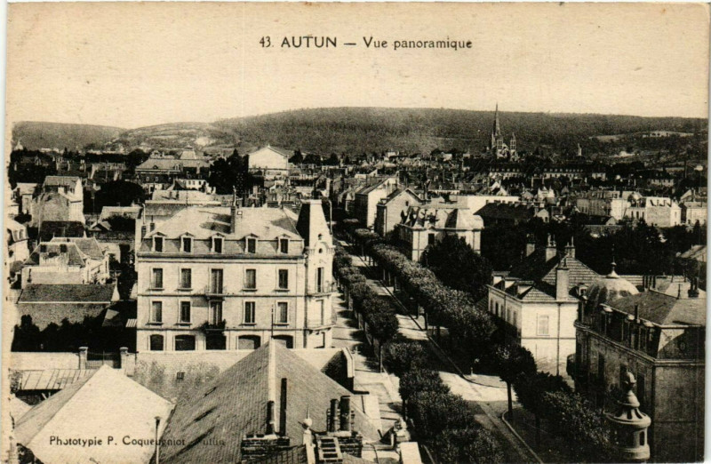 Carte postale ancienne Autun - Vue panoramique à Autun