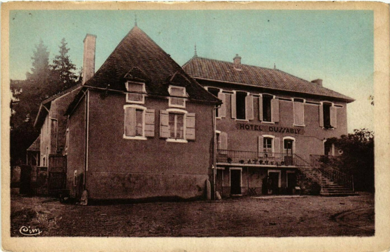 Carte postale ancienne La Guiche - Hotel Dussably à La Guiche