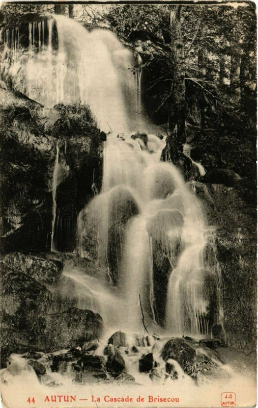Carte postale ancienne Autun - La Cascade de Brisecon à Autun