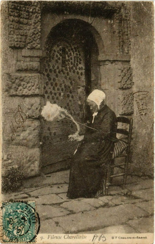 Carte postale ancienne Fileuse Charollaise