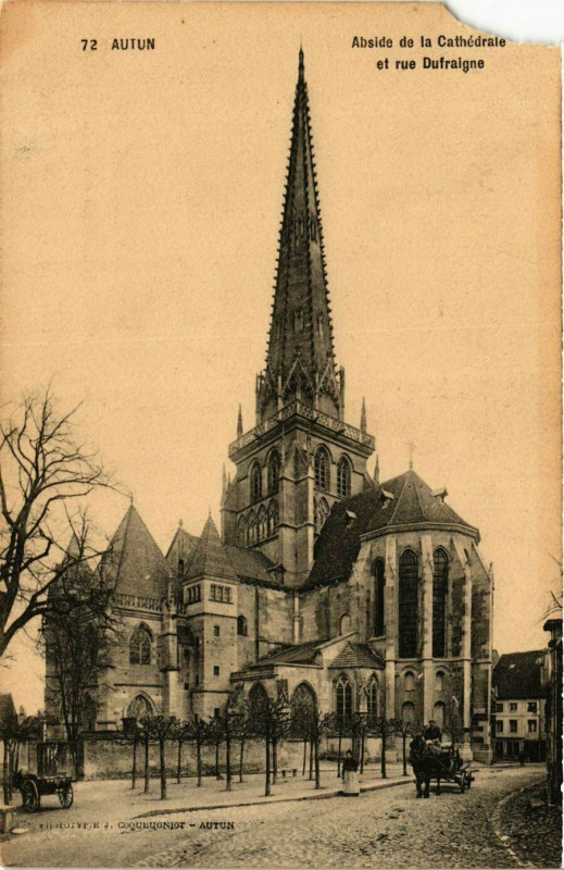 Carte postale ancienne Autun - Abside de la Cathedrale et rue Dufraigne à Autun