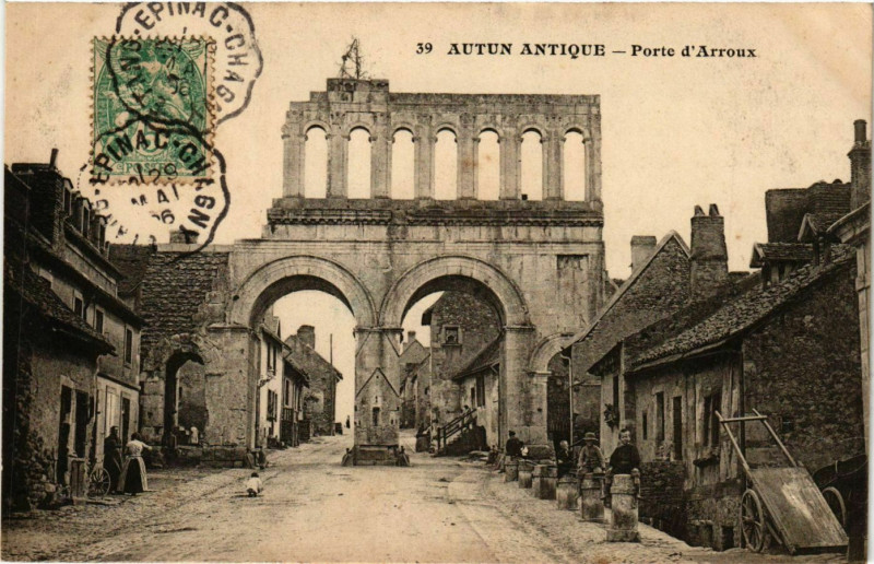 Carte postale ancienne Autun - Antique - Porte d'Arroux à Autun