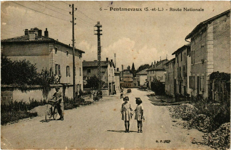 Carte postale ancienne Pontanevaux - Route Nationale