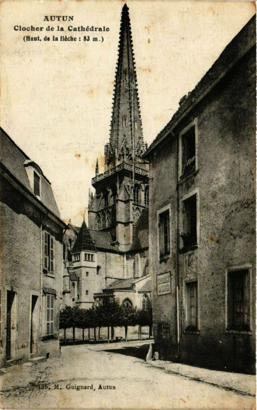 Carte postale ancienne Autun - Clocher de la Cathedrale à Autun