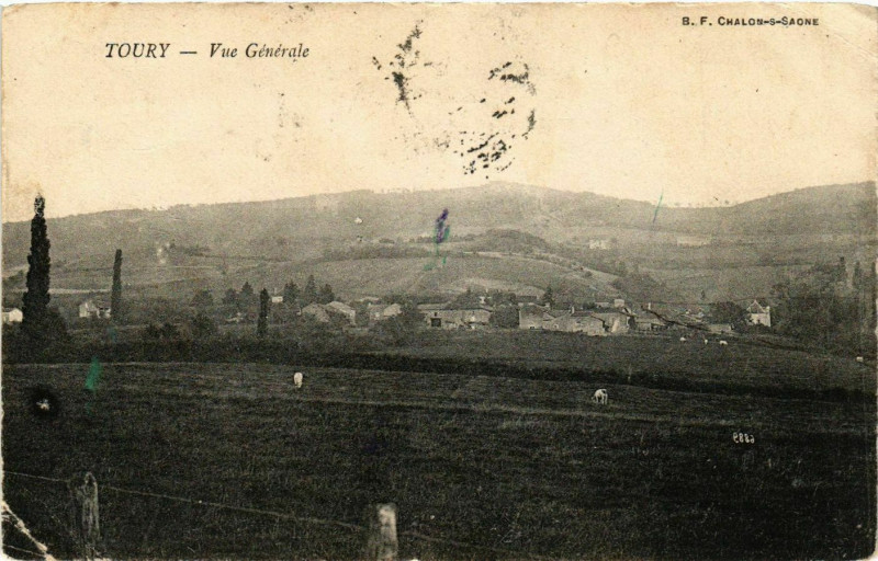 Carte postale ancienne Toury - Vue générale