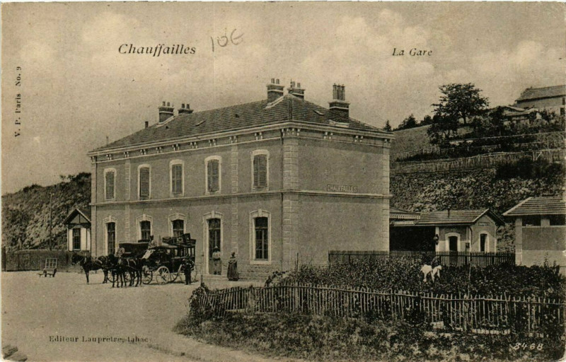 Carte postale ancienne Chauffailles - La Gare à Chauffailles