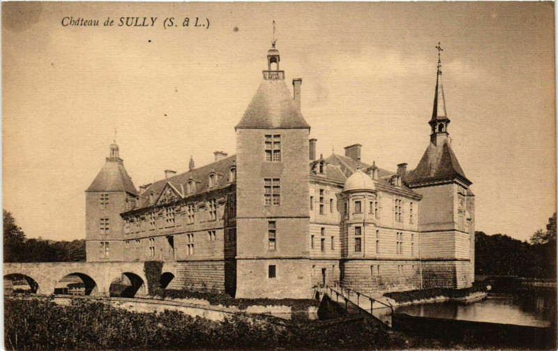 Carte postale ancienne Chateau de Sully (S. & L.) à Château