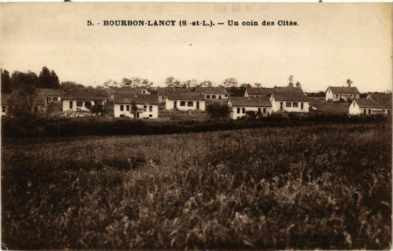 Carte postale ancienne Bourbon-Lancy - Un coin des Cites à Bourbon-Lancy