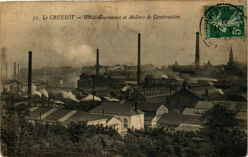 Carte postale ancienne Le Creusot - Hauts-Fourneaux et Ateliers de Construction au Creusot
