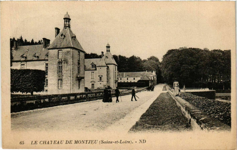 Carte postale ancienne Le Chateau de Montjeu à Château