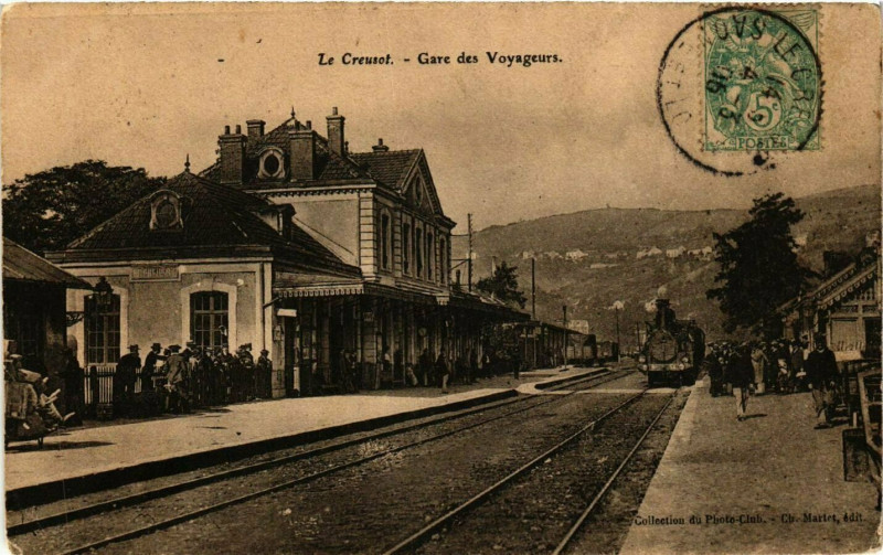Carte postale ancienne Le Creusot - Gare des Voyageurs au Creusot