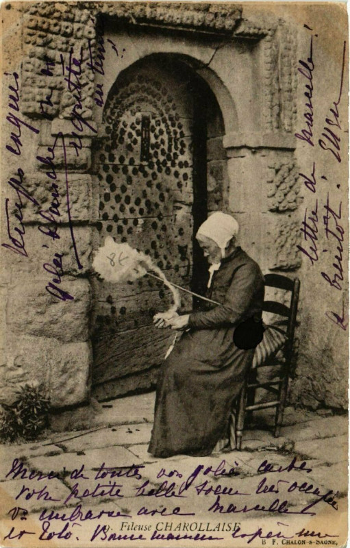 Carte postale ancienne Charollais - Fileuse Charollaise