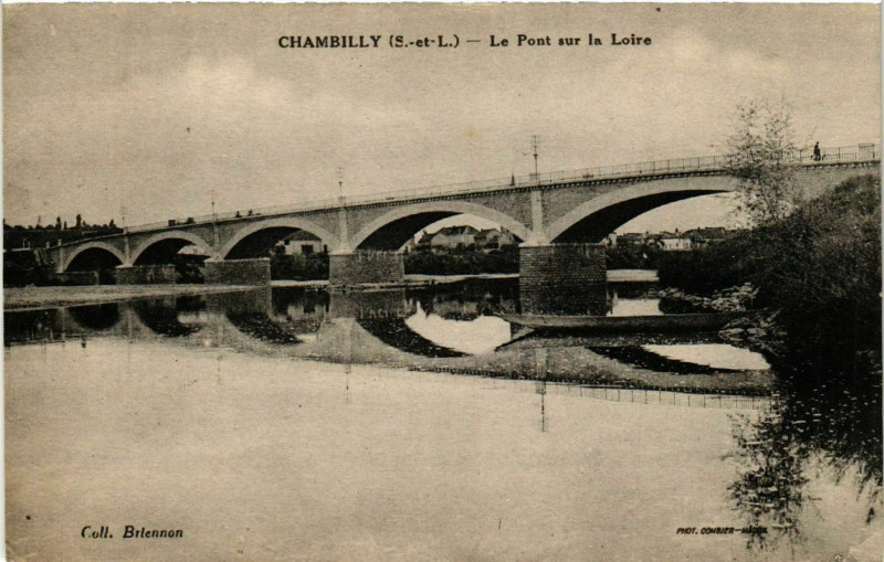 Carte postale ancienne Chambilly - Le Pont sur la Loire à Chambilly