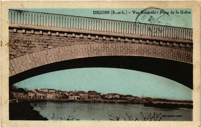 Carte postale ancienne Digoin - Vue générale - Plaue de la Greve à Digoin