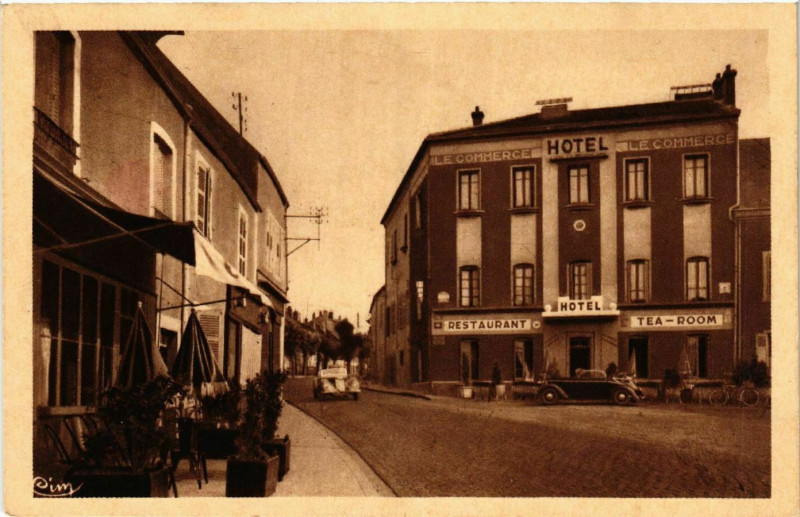 Carte postale ancienne Chagny - Hotel Le Commerce à Chagny