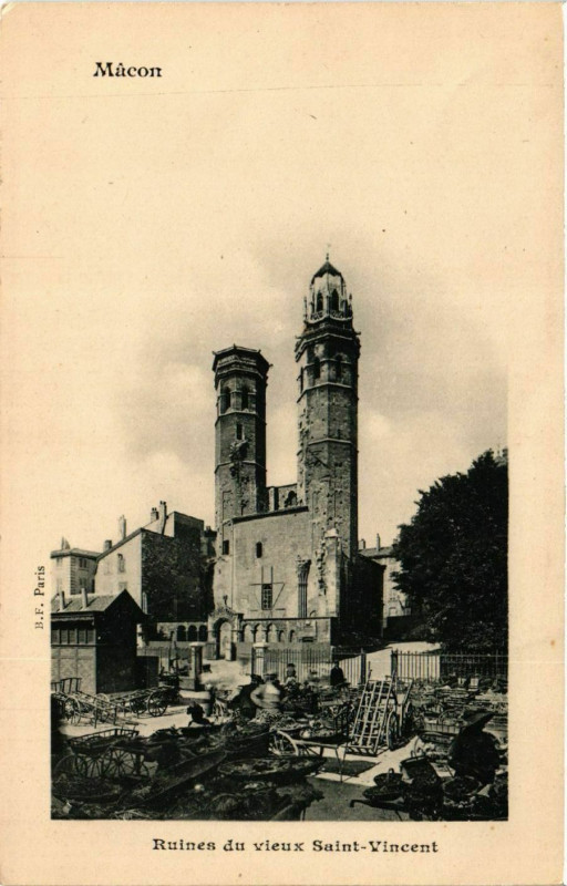 Carte postale ancienne Macon - Ruines du vieux Saint-Vincent à Mâcon
