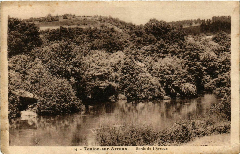 Carte postale ancienne TOULONsur-Arroux - Bords de l'Arroux