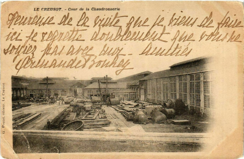 Carte postale ancienne Le Creusot - Cour de la Chaudronnerie au Creusot