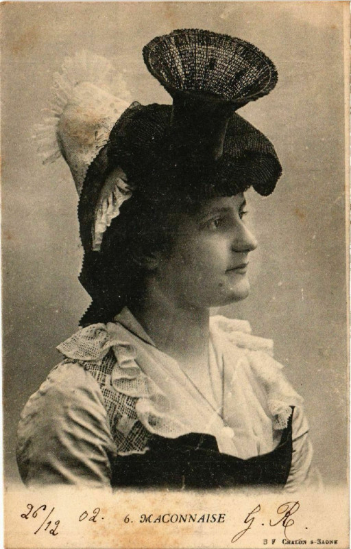 Carte postale ancienne Maconnaise