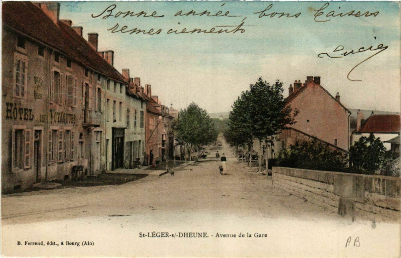 Carte postale ancienne Saint-Leger-s/-Dheune - Avenue de la Gare