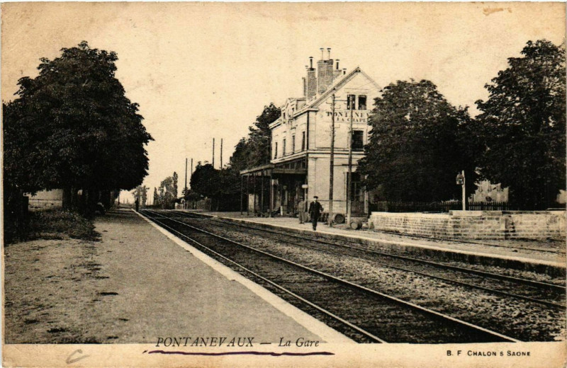 Carte postale ancienne Pontanevaux - La Gare