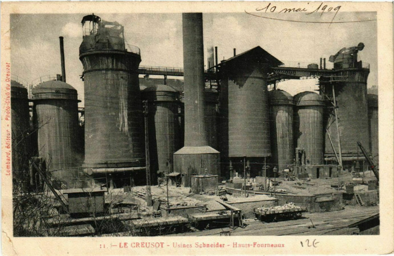 Carte postale ancienne Le Creusot - Usines Schneider - Hauts-Fourneaux au Creusot