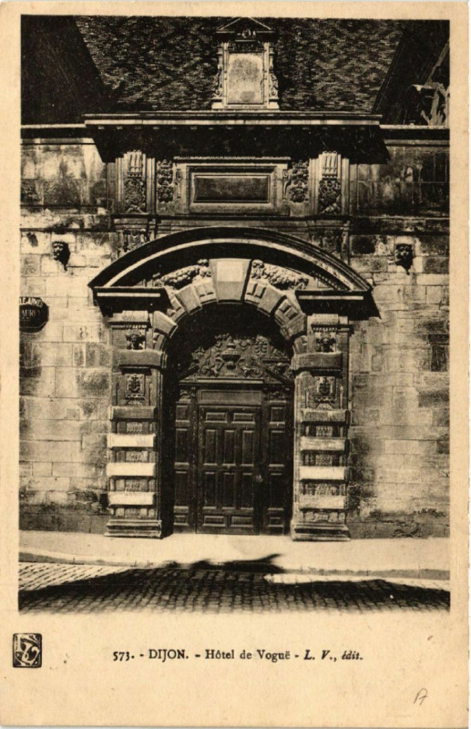 Carte postale ancienne Dijon - Hotel de Vogue à Dijon