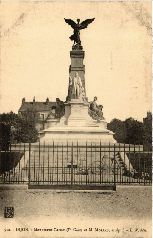 Carte postale ancienne Dijon - Monument Carnot à Dijon