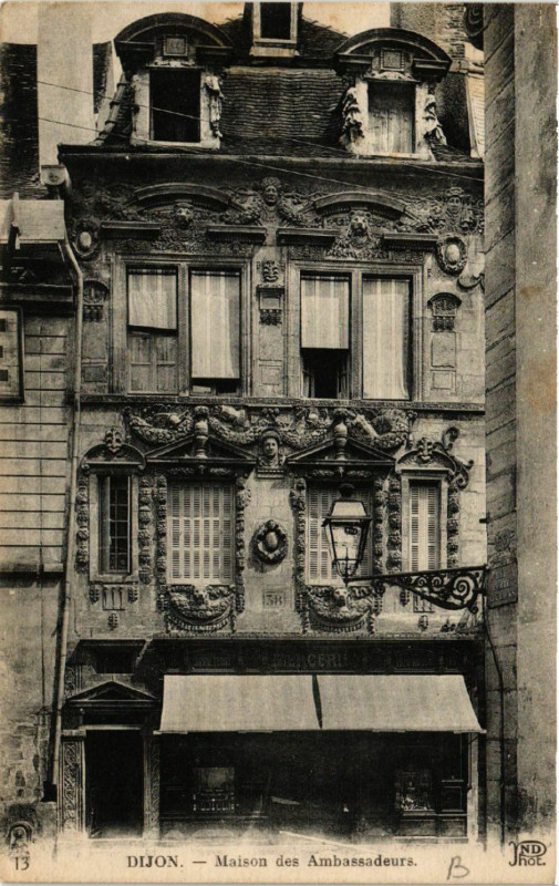 Carte postale ancienne Dijon - Maison des Ambassadeurs à Dijon
