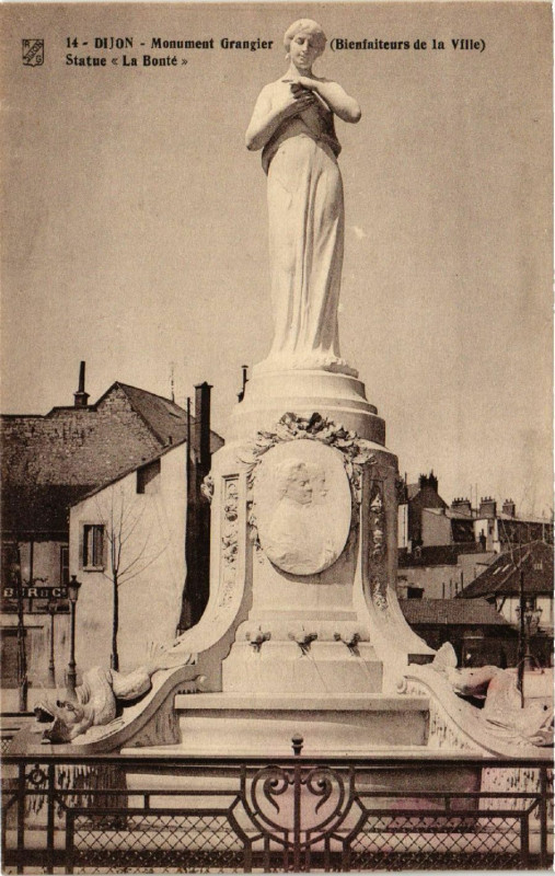 Carte postale ancienne Dijon - Monument Grangier - Statue La Bonté à Dijon