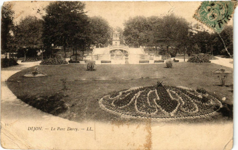 Carte postale ancienne Dijon - Le Parc Darcy à Dijon