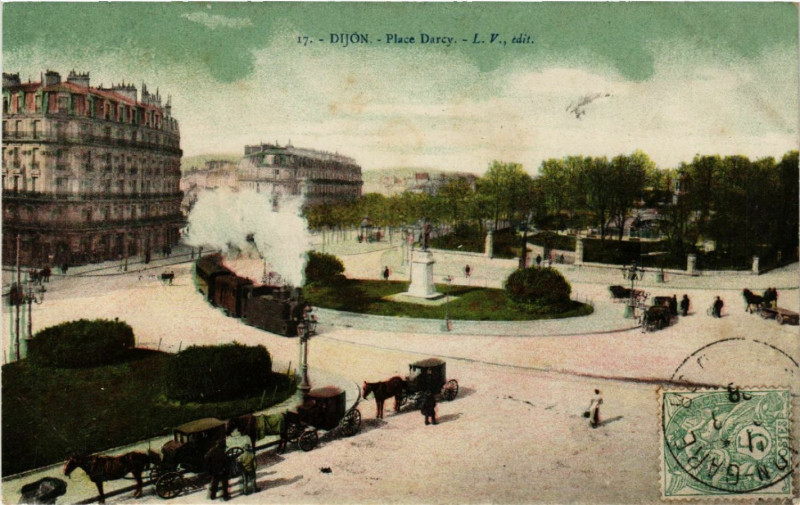Carte postale ancienne Dijon - Place Darcy à Dijon