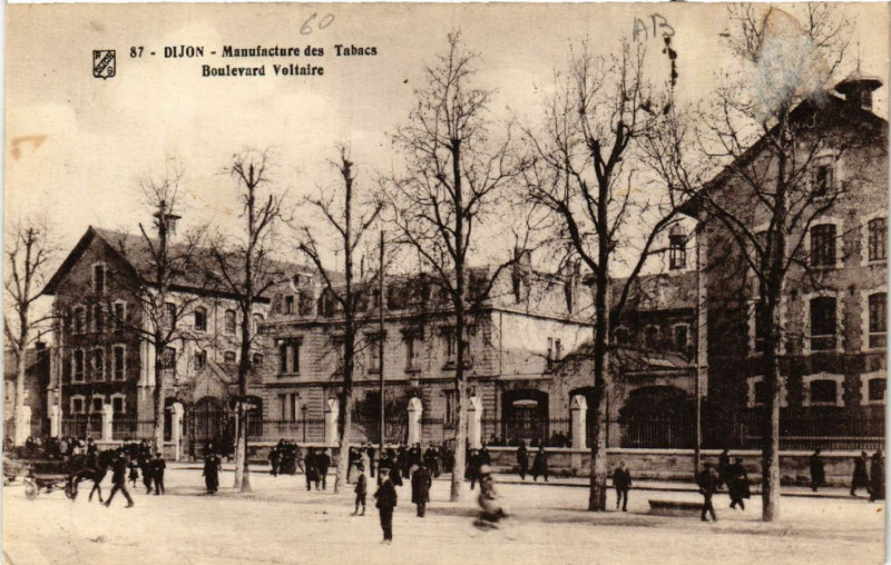 Carte postale ancienne Dijon - Manufacture des Tabacs - Boulevard Voltaire à Dijon